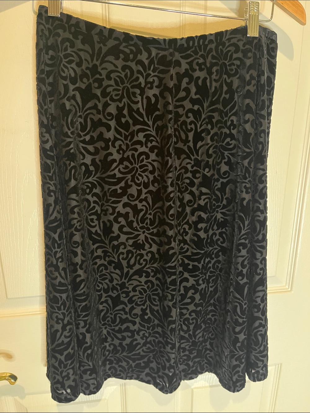 Talbots Black Damask Velvet A-Line Skirt